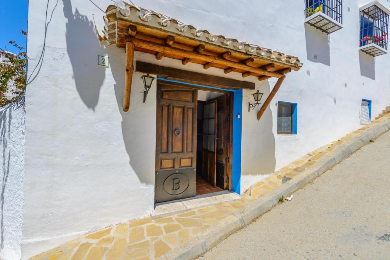 Holiday Home El Pilarillo Piscina Compartida Alcaucín Dış mekan fotoğraf