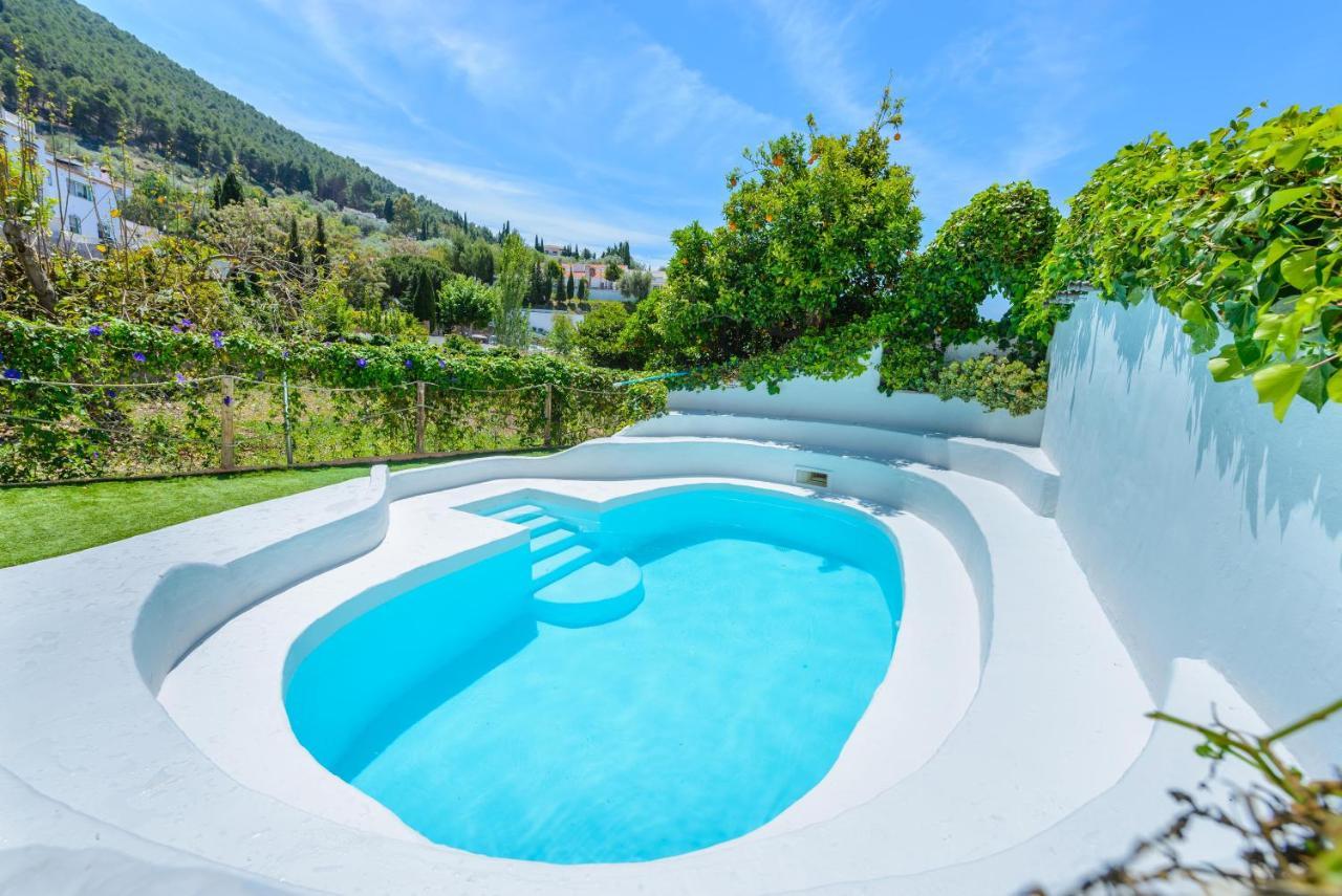 Holiday Home El Pilarillo Piscina Compartida Alcaucín Dış mekan fotoğraf