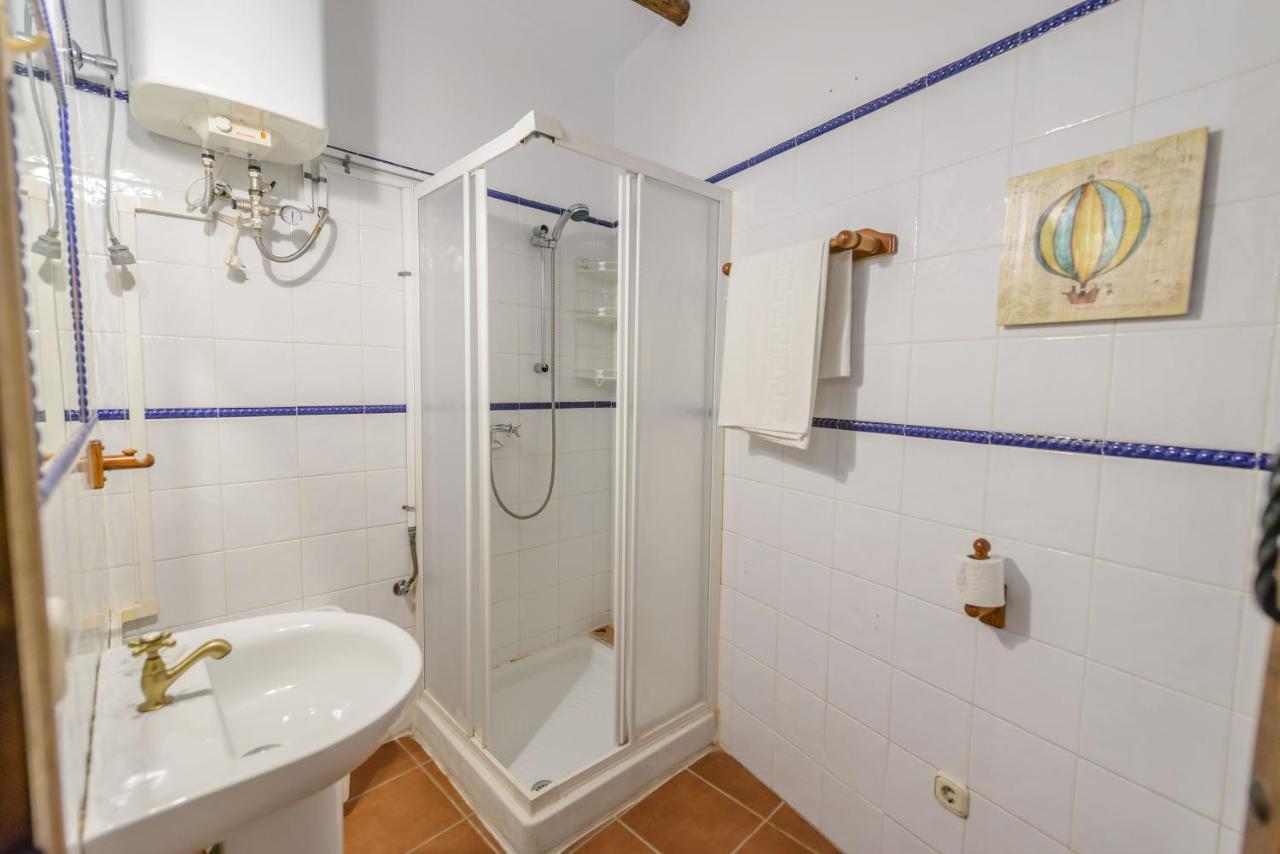 Holiday Home El Pilarillo Piscina Compartida Alcaucín Dış mekan fotoğraf