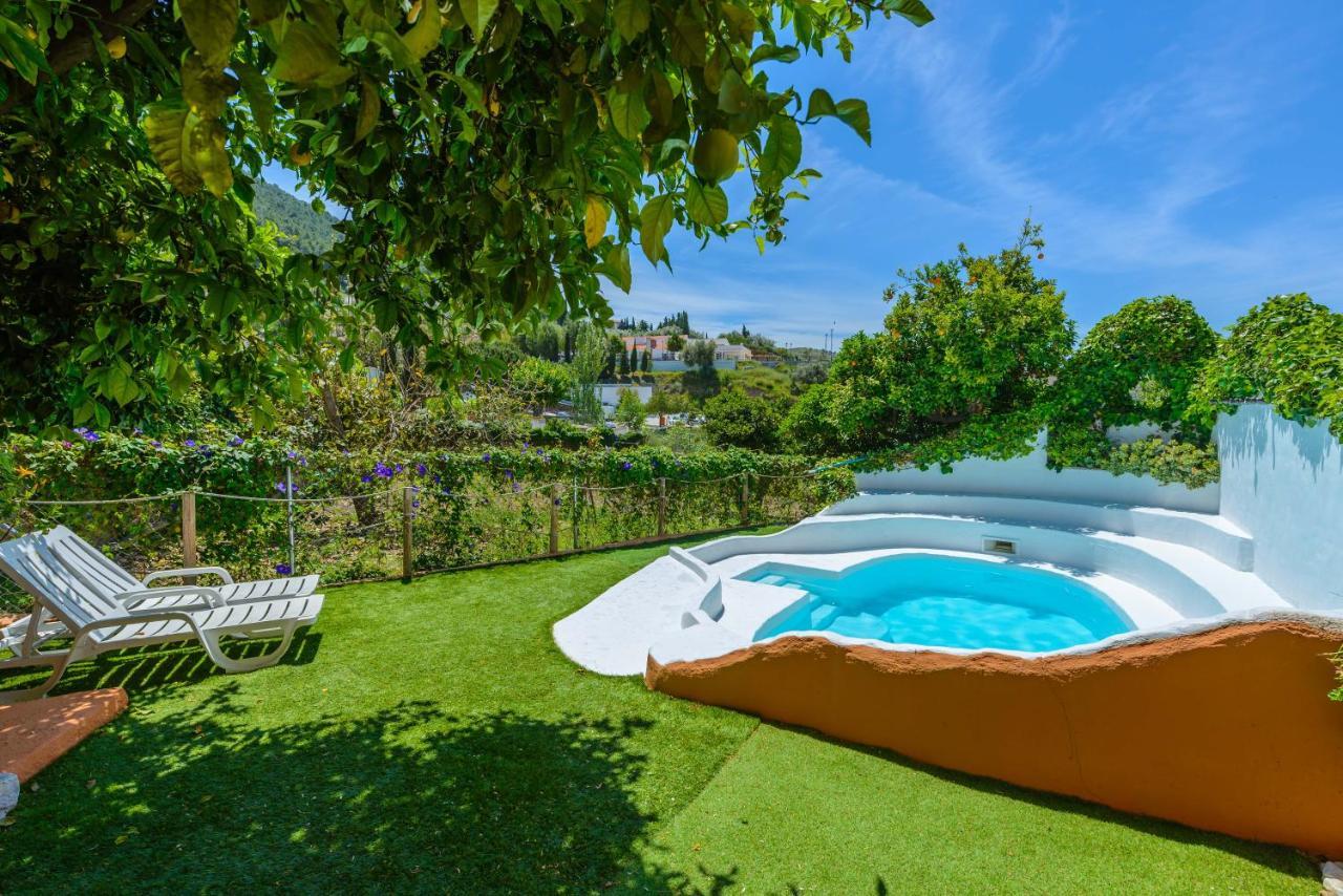 Holiday Home El Pilarillo Piscina Compartida Alcaucín Dış mekan fotoğraf