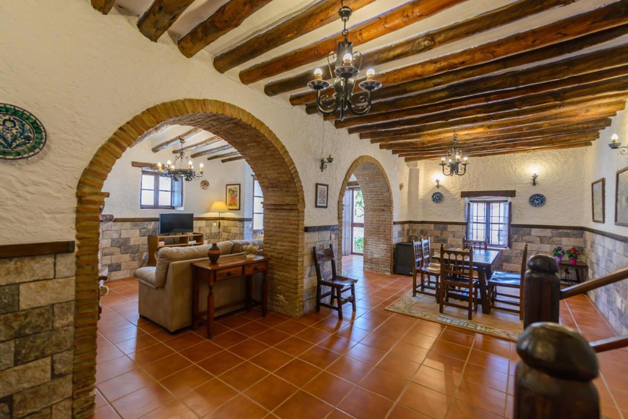 Holiday Home El Pilarillo Piscina Compartida Alcaucín Dış mekan fotoğraf